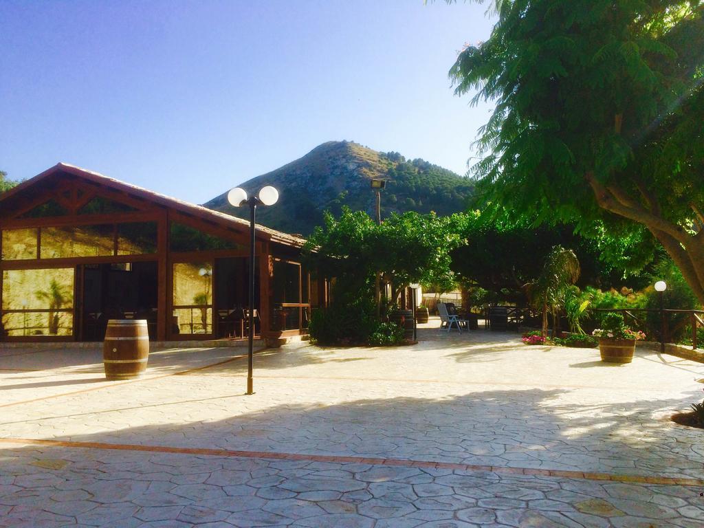 Agriturismo Tenute Pispisa Segesta Calatafimi Exterior photo